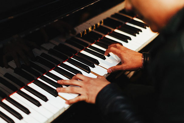 Ranking dos Melhores Cursos de Teclado e Piano Online (2023) - Música e Arte